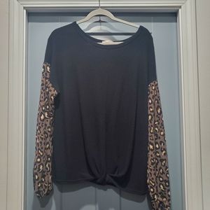 Leopard top